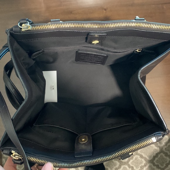 Coach purse (handbag with shoulder strap) - Picture 3 of 4